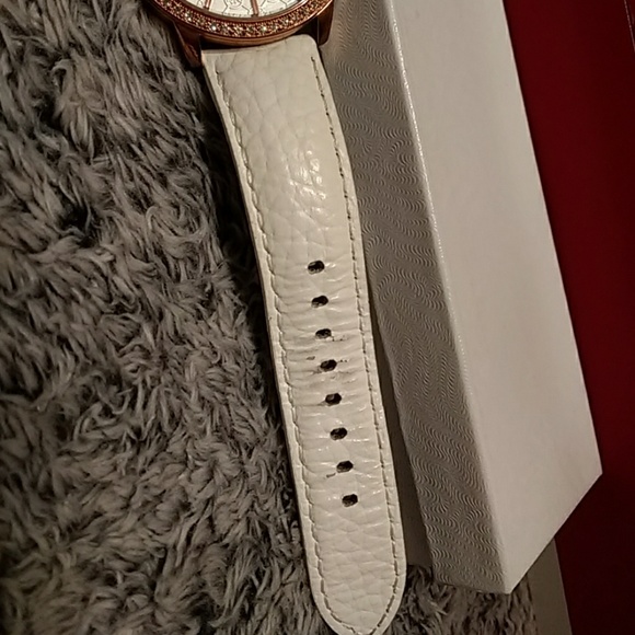 Authentic Rose Gold Michael Kors MK2223 main image 4